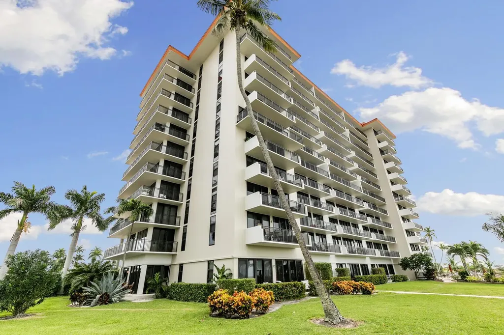 180 Seaview Court Marco Island FL 34145