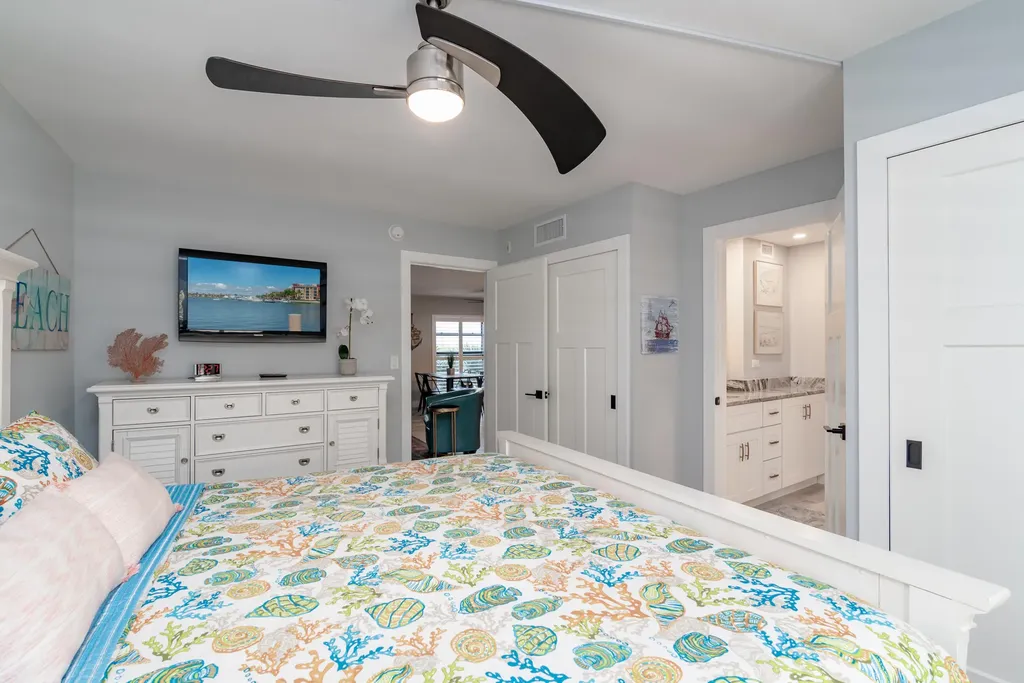 1085 Bald Eagle Marco Island FL 34145