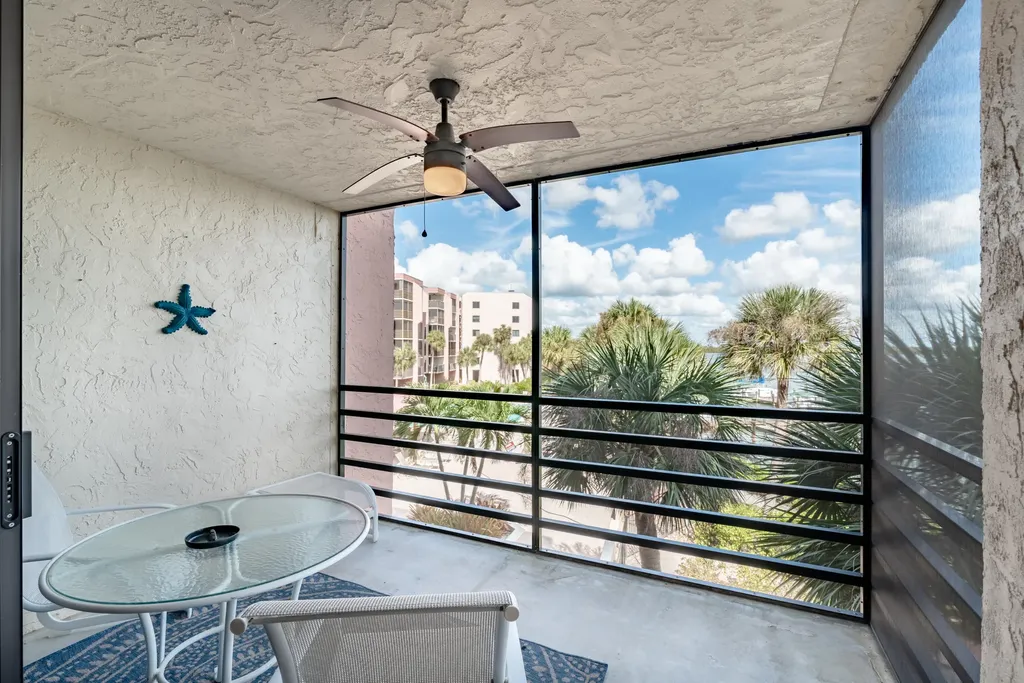 1085 Bald Eagle Marco Island FL 34145