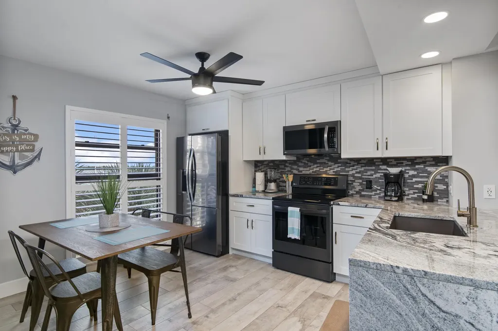 1085 Bald Eagle Marco Island FL 34145