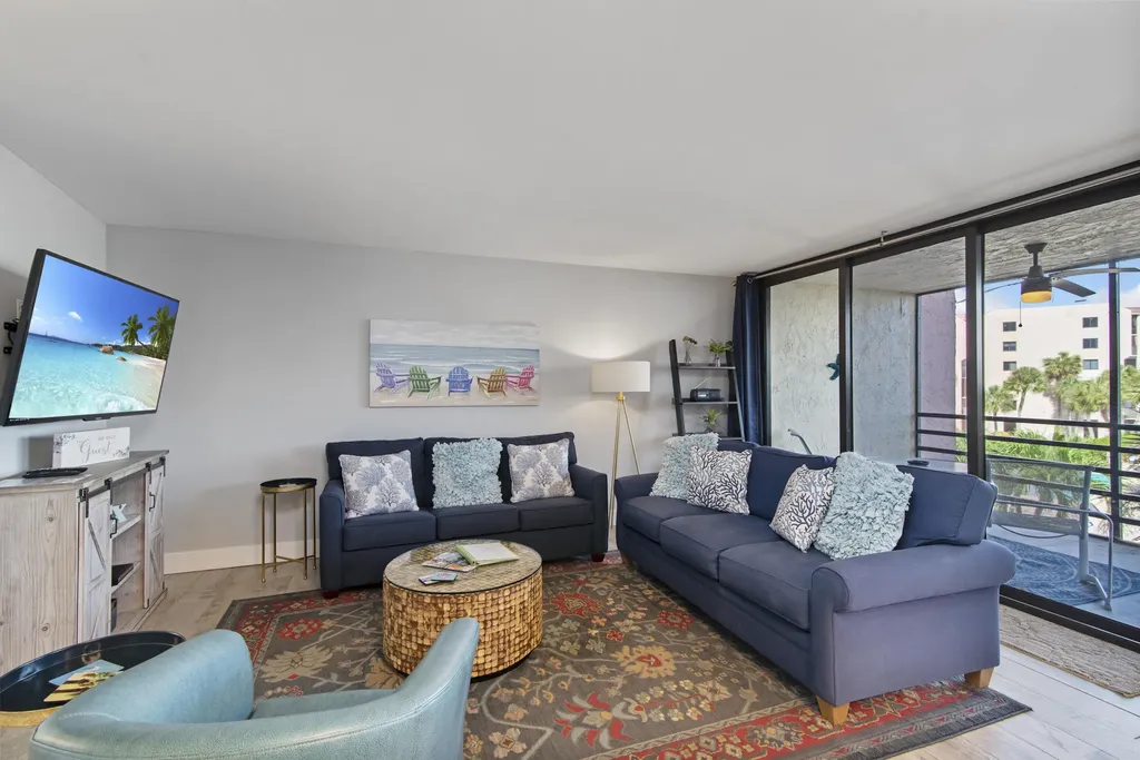 1085 Bald Eagle Marco Island FL 34145