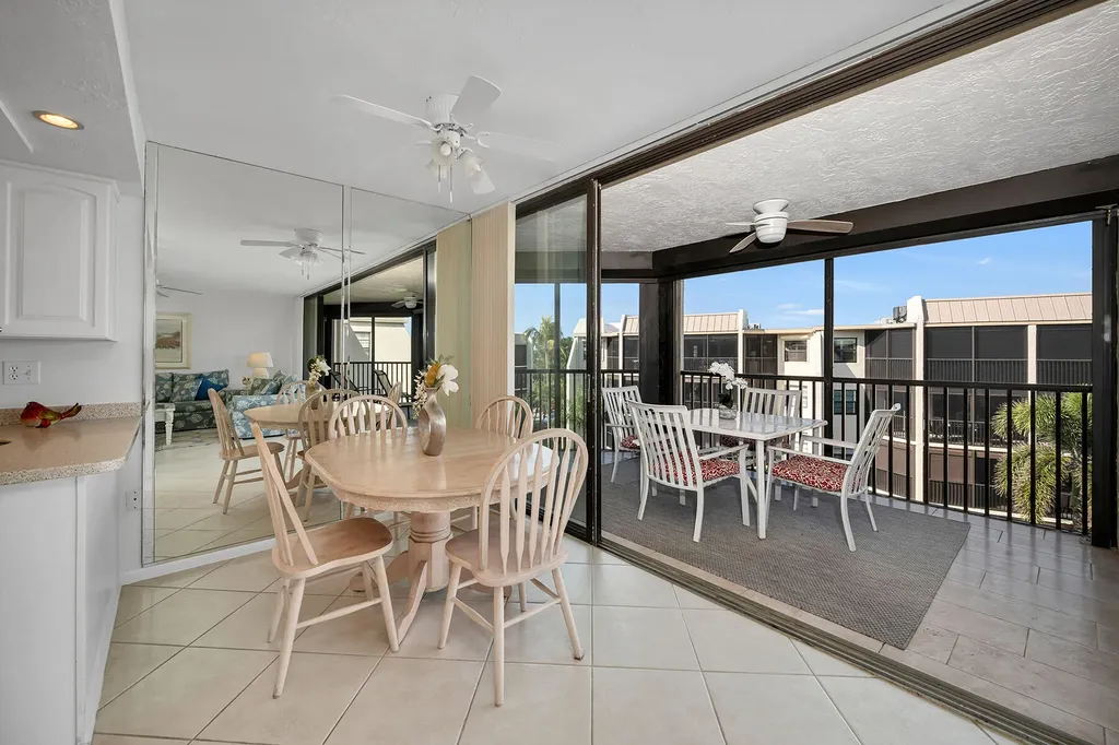 933 Collier Court Marco Island FL 34145