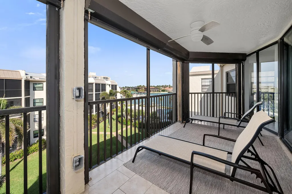 933 Collier Court Marco Island FL 34145