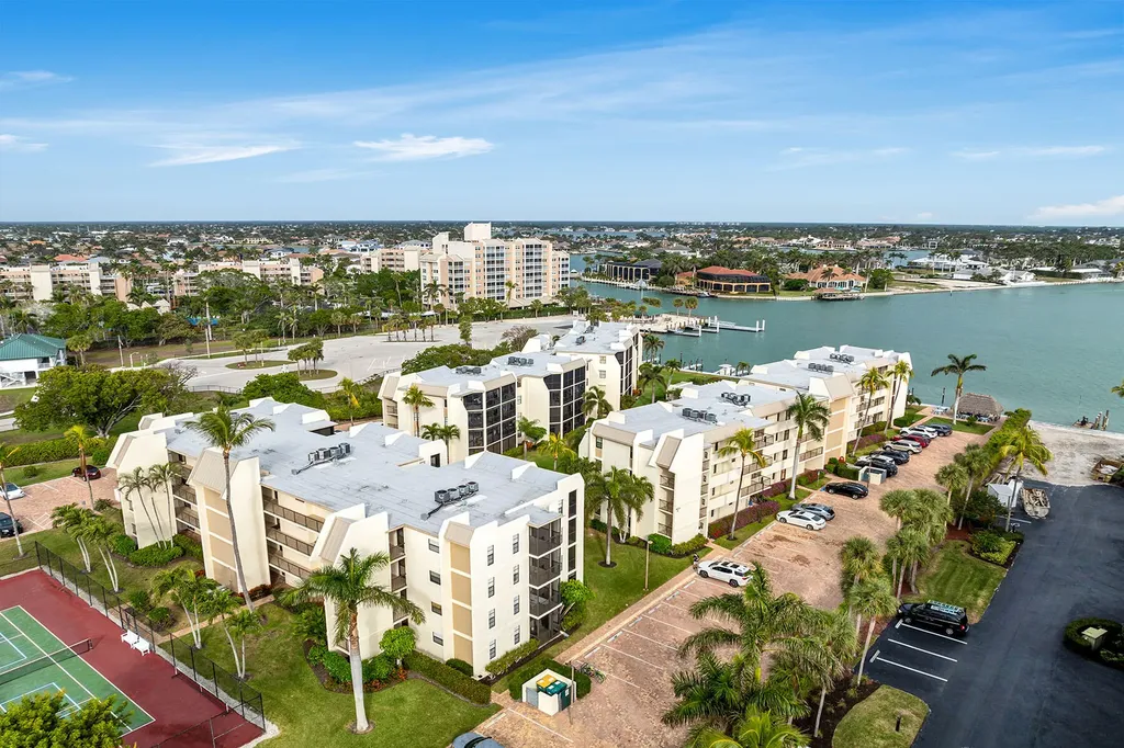 933 Collier Court Marco Island FL 34145