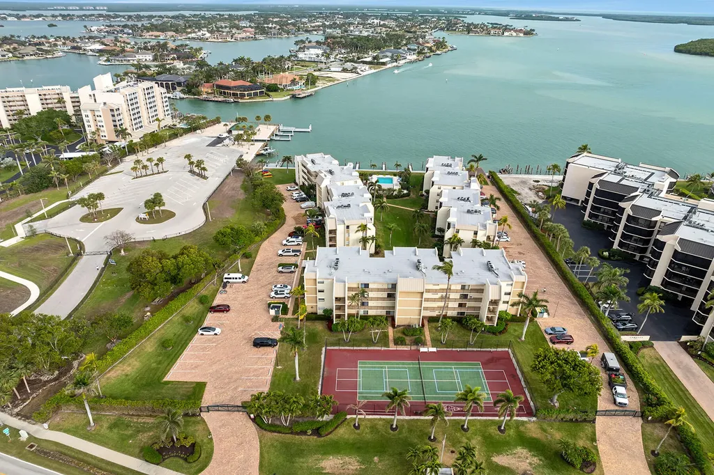 933 Collier Court Marco Island FL 34145