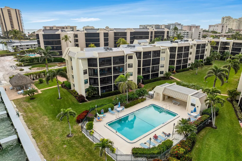 933 Collier Court Marco Island FL 34145