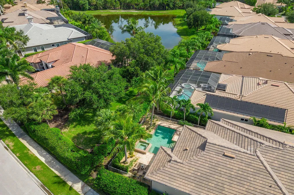 7477 Martinique Terrace Naples FL 34113