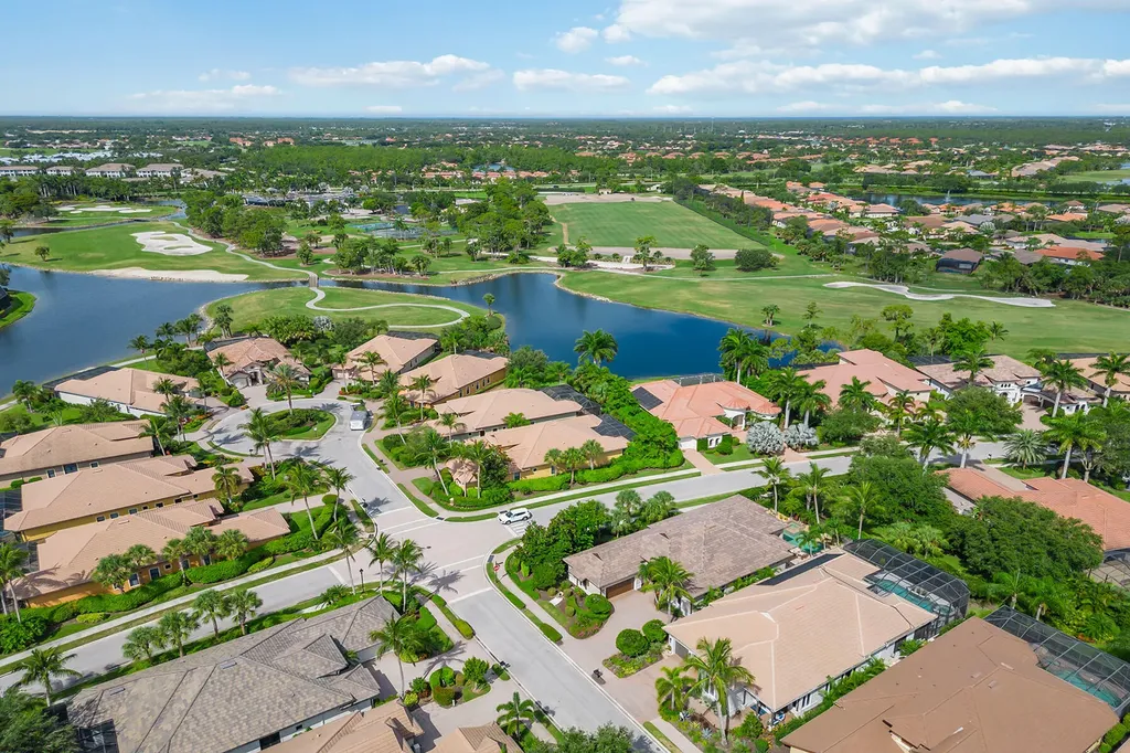 7477 Martinique Terrace Naples FL 34113