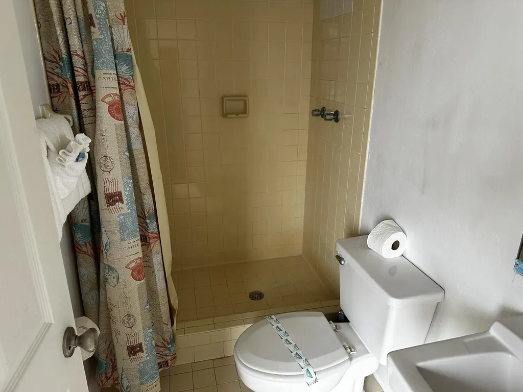 999 Anglers Marco Island FL 34145