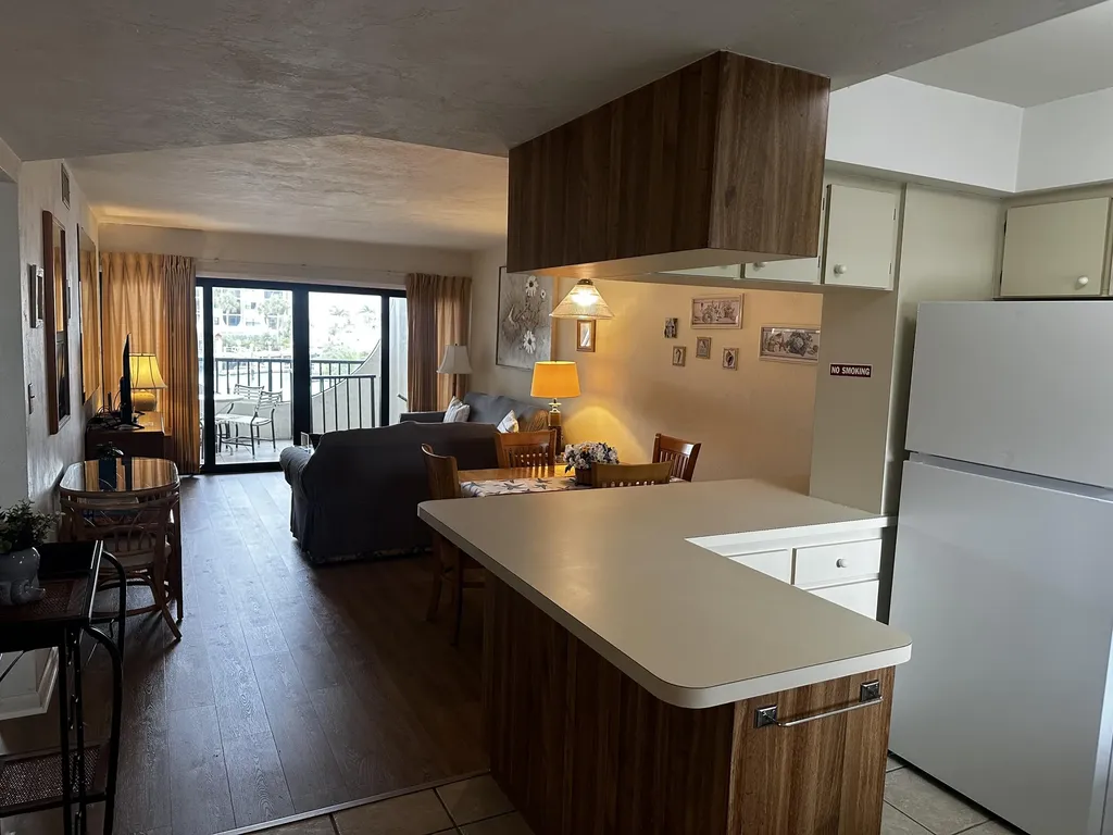 999 Anglers Marco Island FL 34145