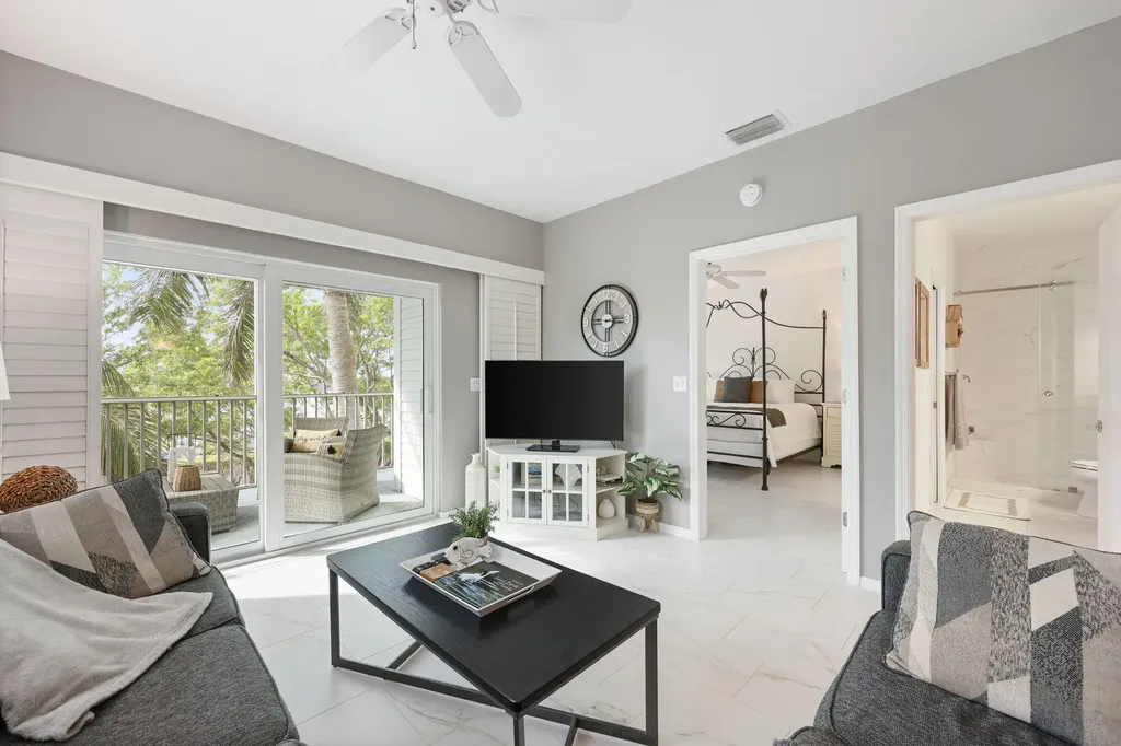 140 Palm Marco Island FL 34145