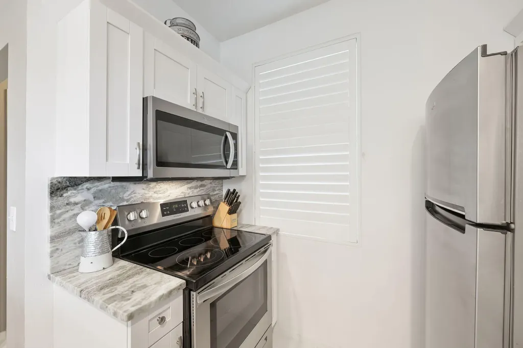 140 Palm Marco Island FL 34145