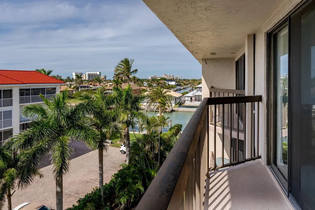 845 Collier Court Marco Island FL 34145