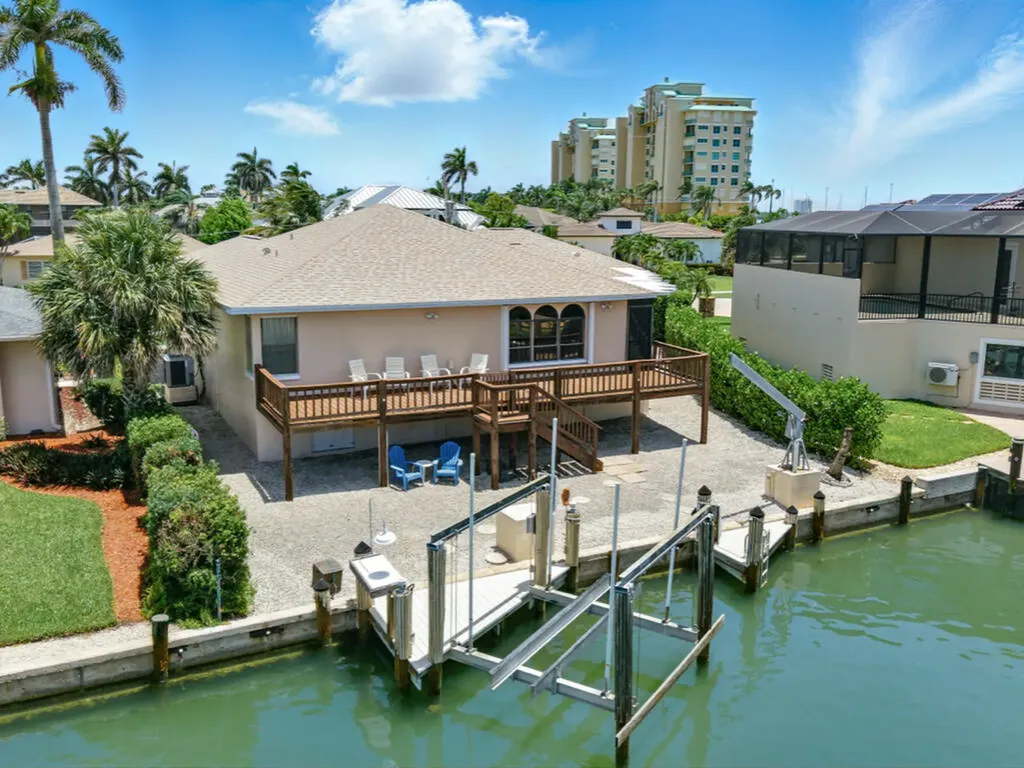 851 Perrine Court Marco Island FL 34145