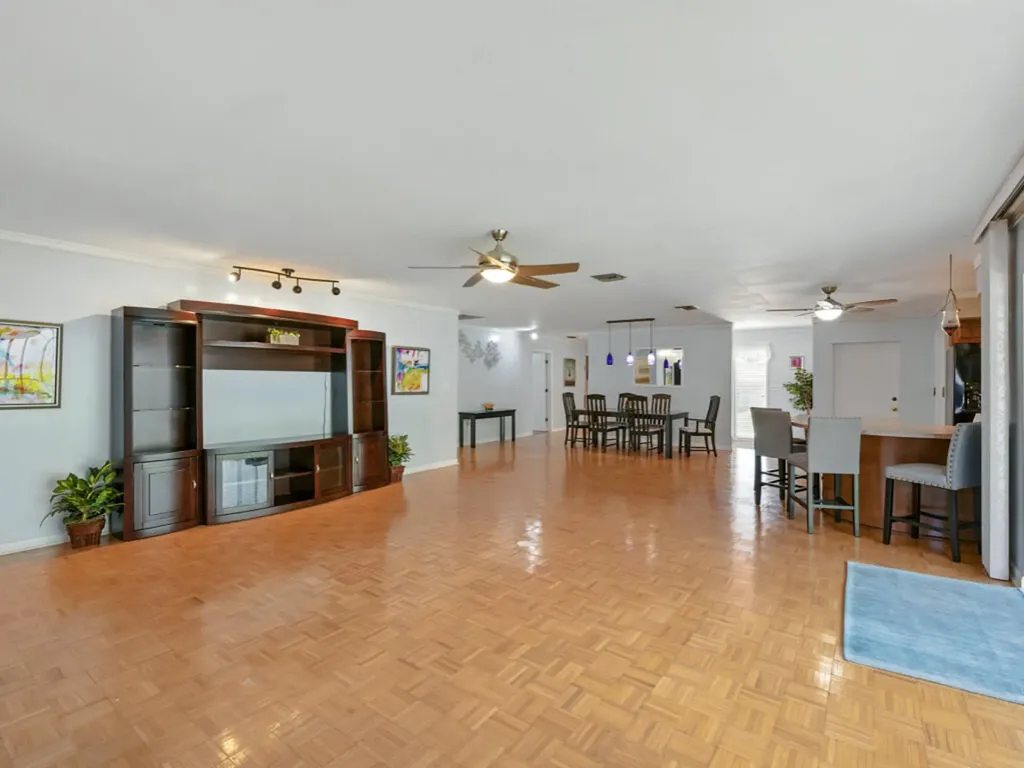 851 Perrine Court Marco Island FL 34145