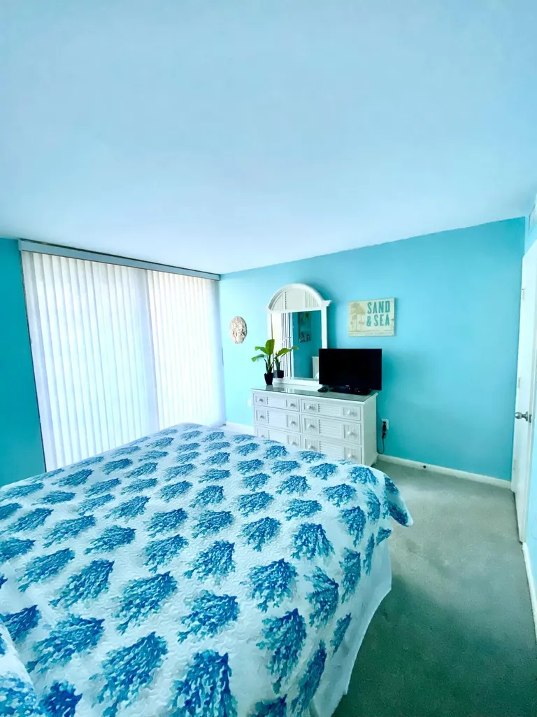 440 Seaview Court Marco Island FL 34145