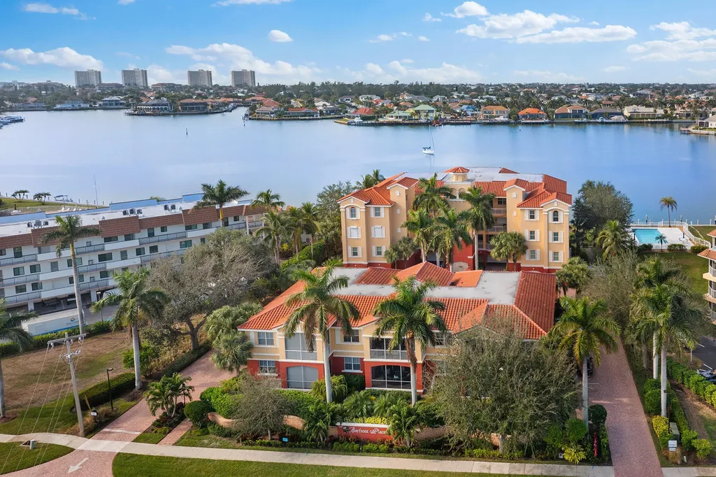 790 W Elkcam Circle Marco Island FL 34145