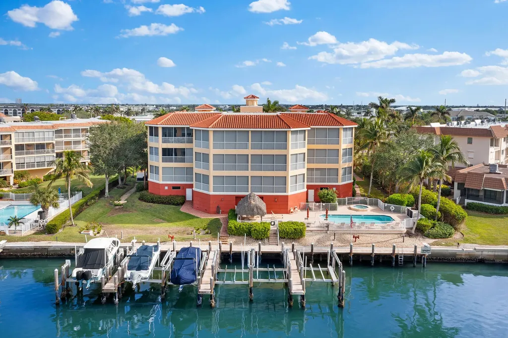 790 W Elkcam Circle Marco Island FL 34145