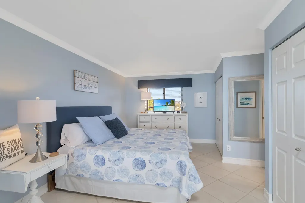 1085 Bald Eagle Marco Island FL 34145