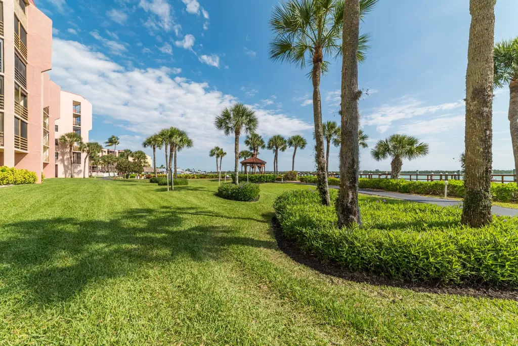 1085 Bald Eagle Marco Island FL 34145