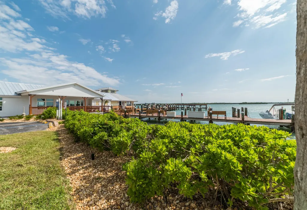 1085 Bald Eagle Marco Island FL 34145