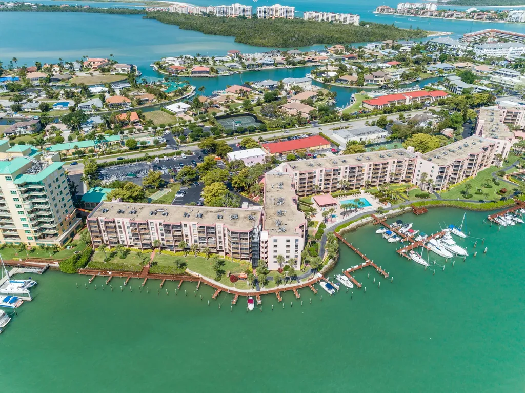 1085 Bald Eagle Marco Island FL 34145