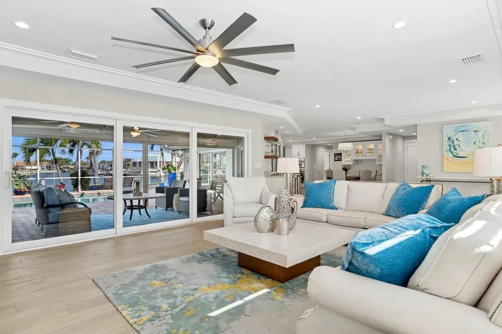 335 Nassau Court Marco Island FL 34145