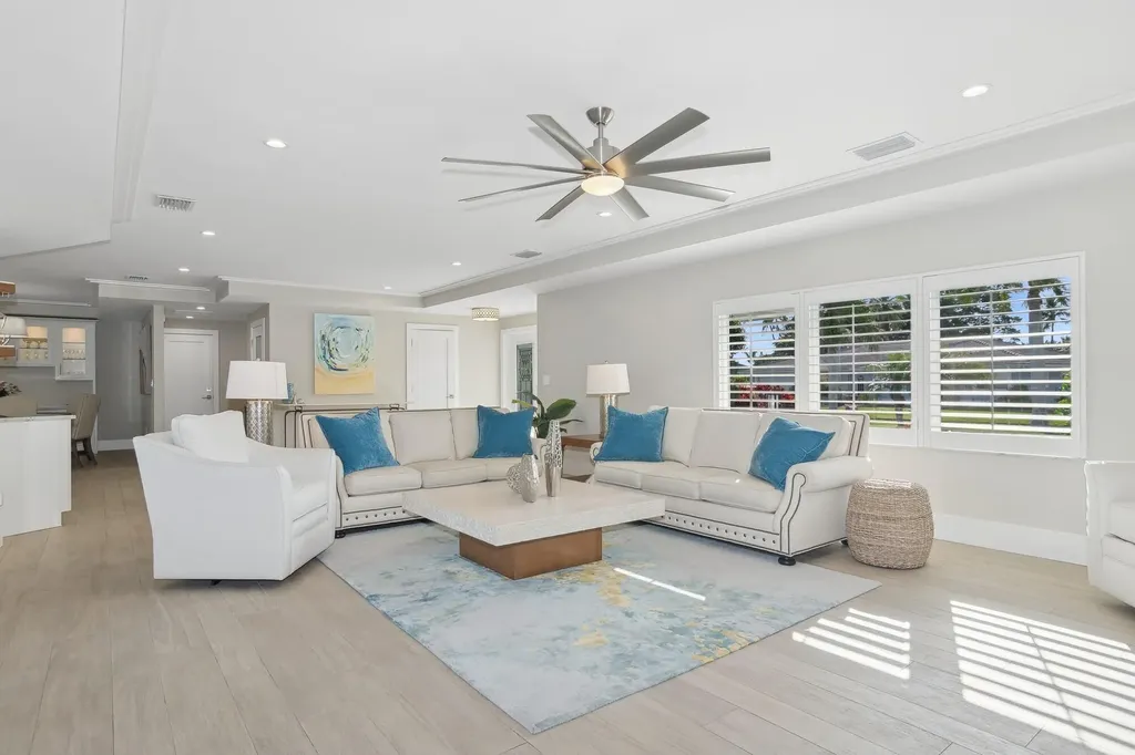 335 Nassau Court Marco Island FL 34145