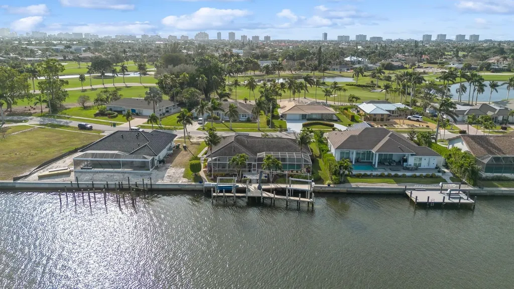 335 Nassau Court Marco Island FL 34145