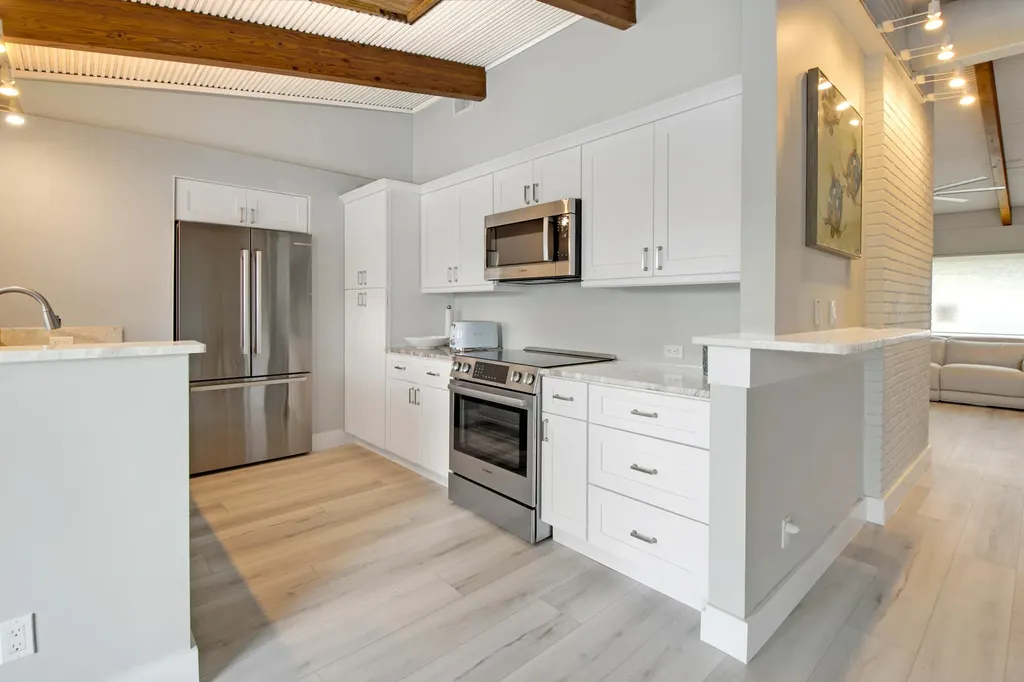 119 Tahiti Street Naples FL 34113