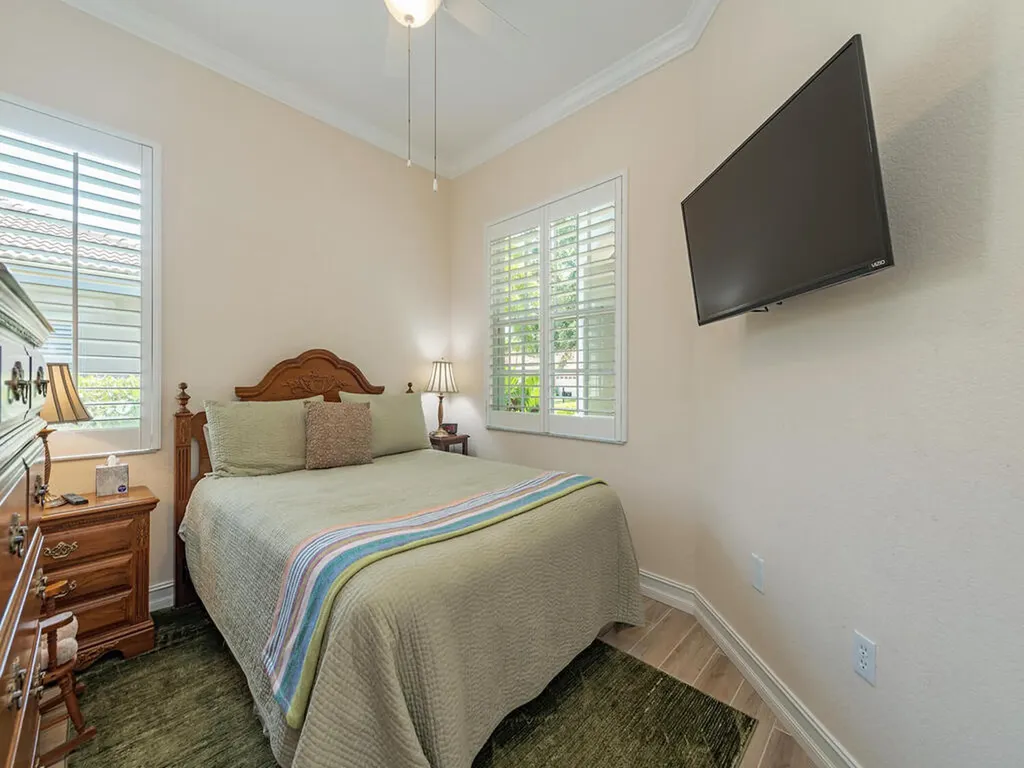 3536 Periwinkle Way Naples FL 34114