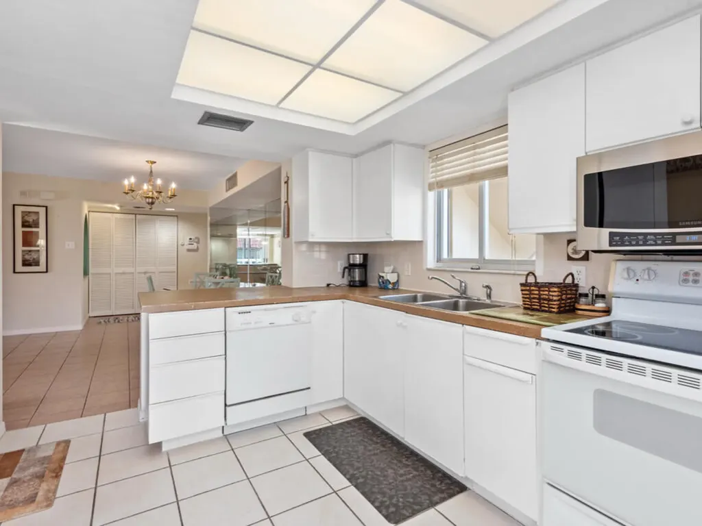 901 Huron Court Marco Island FL 34145