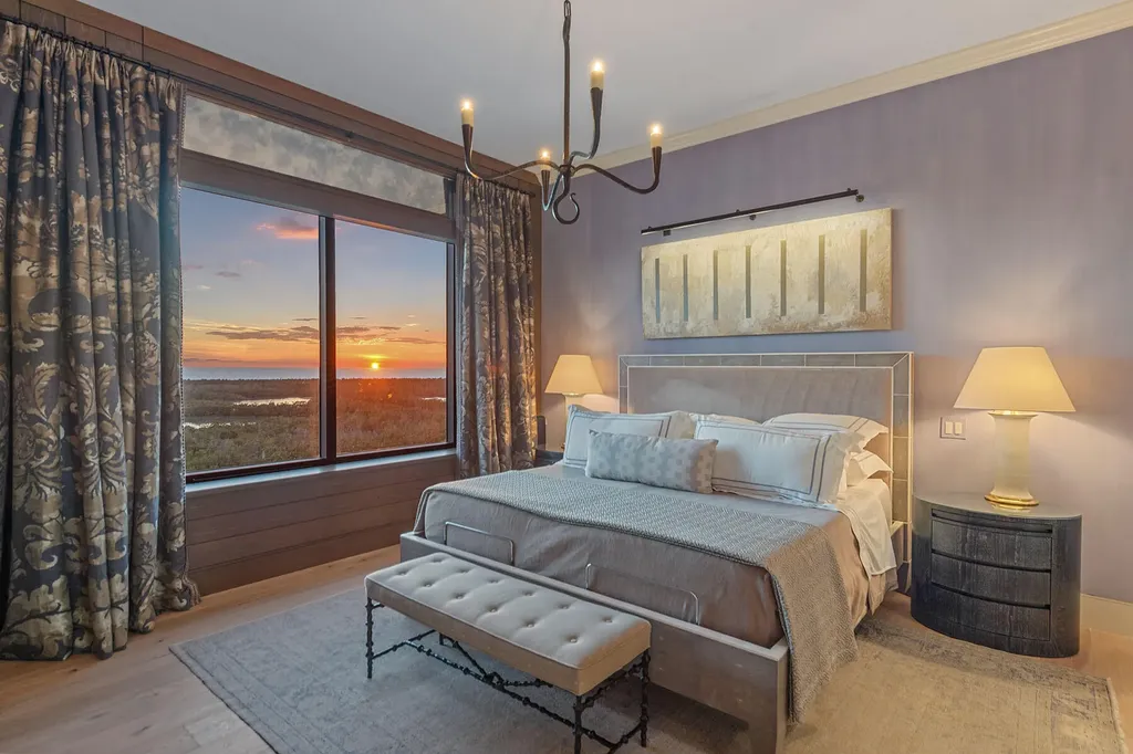 13675 Vanderbilt Drive Naples FL 34110