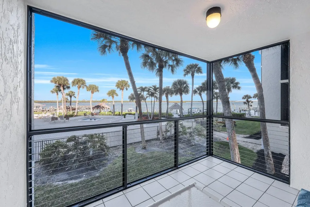 1085 Bald Eagle Drive Marco Island FL 34145