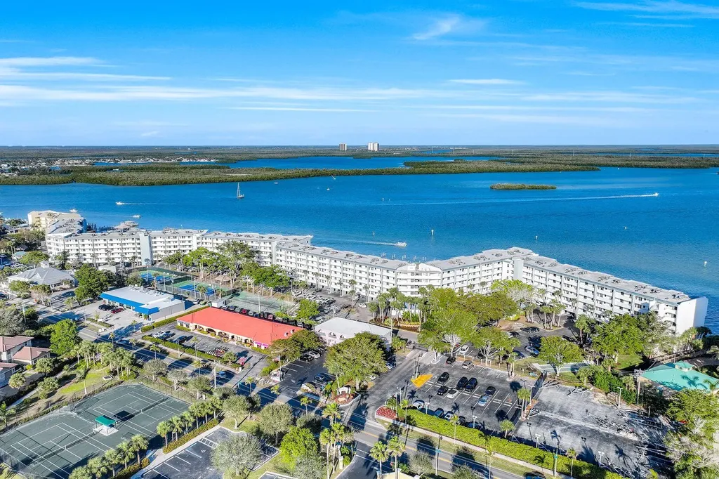 1085 Bald Eagle Drive Marco Island FL 34145