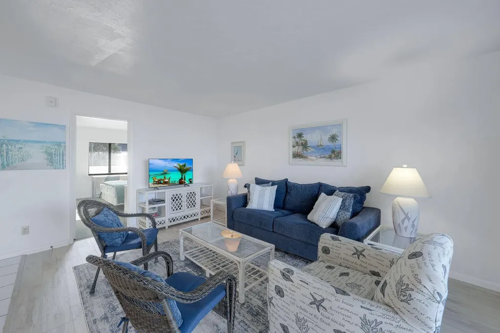 1085 Bald Eagle Drive Marco Island FL 34145