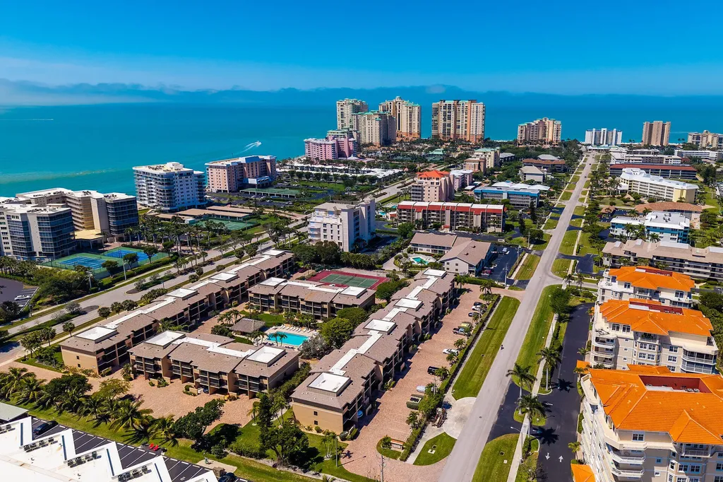 1100 Swallow Marco Island FL 34145