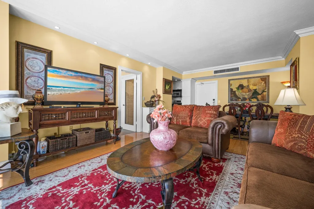 140 Seaview Court Marco Island FL 34145