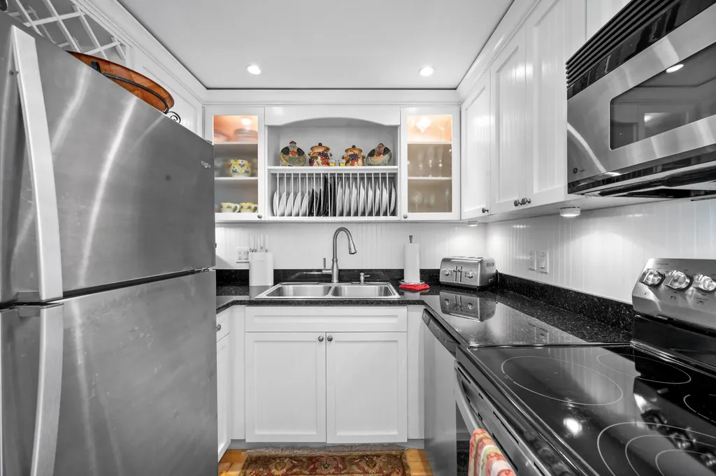 140 Seaview Court Marco Island FL 34145