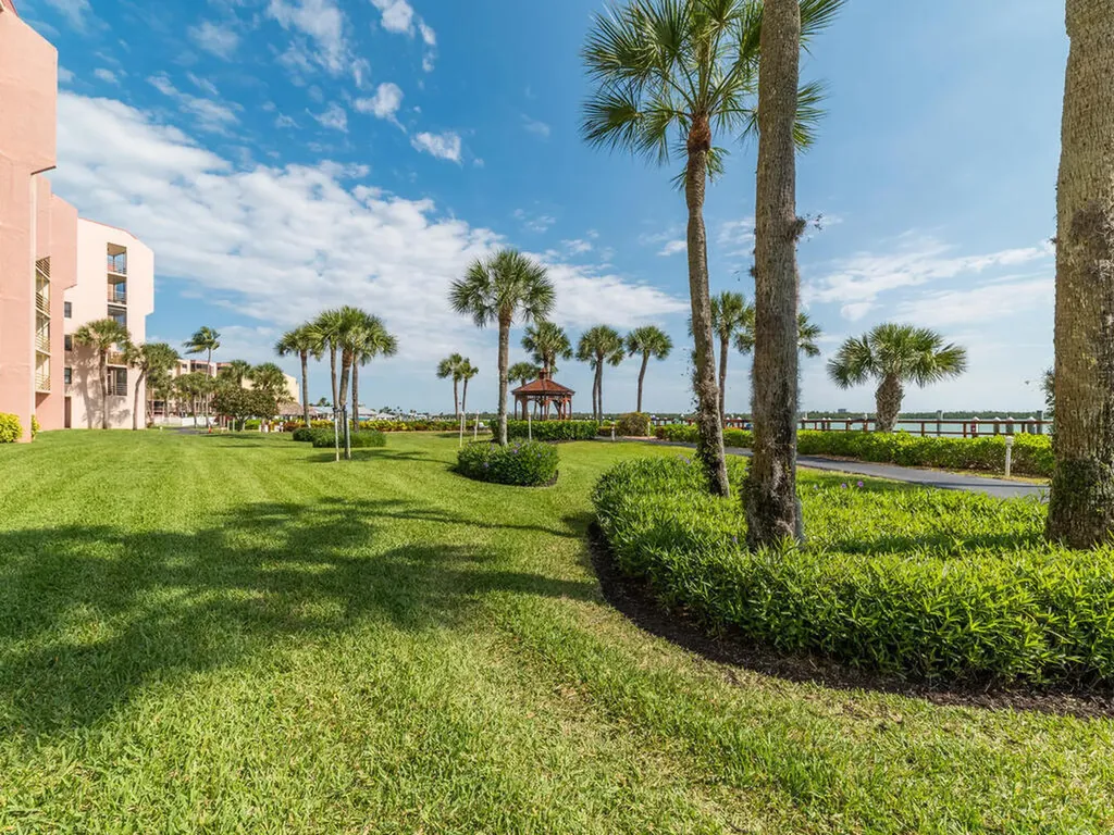 1085 Bald Eagle Drive Marco Island FL 34145