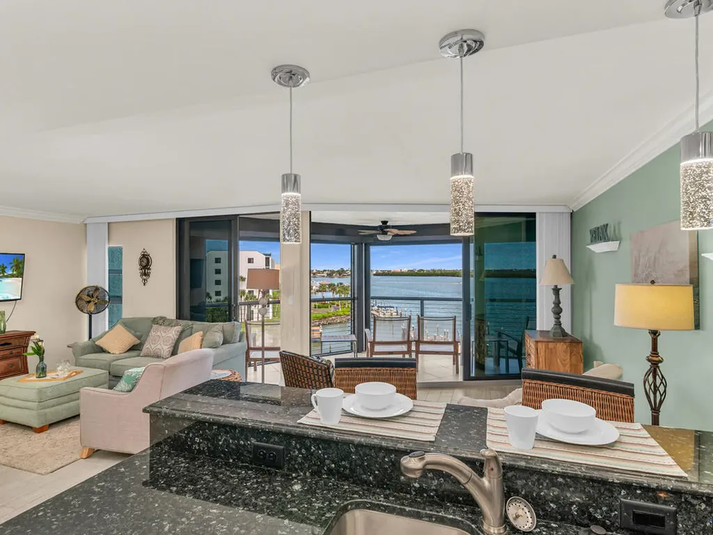 1085 Bald Eagle Drive Marco Island FL 34145