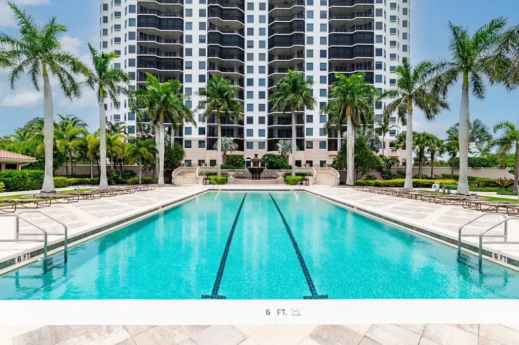 1060 Borghese Lane Naples FL 34114