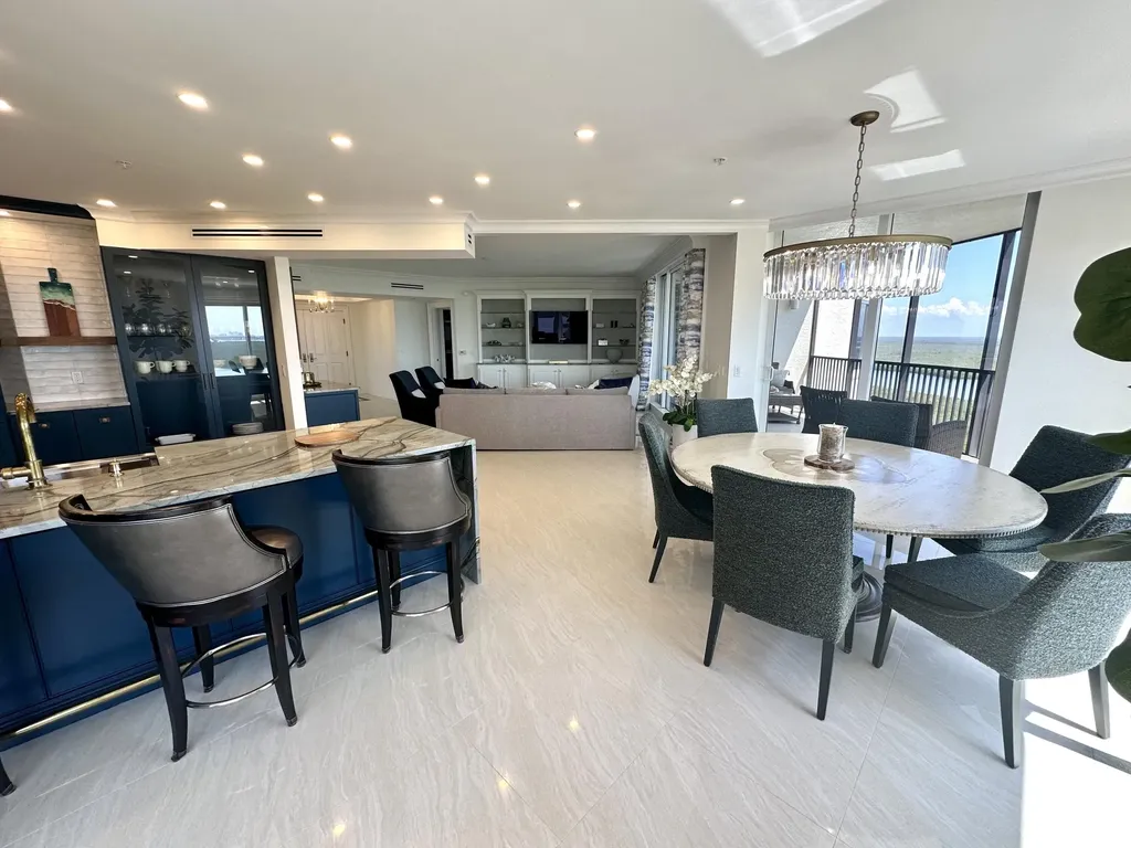 1060 Borghese Lane Naples FL 34114