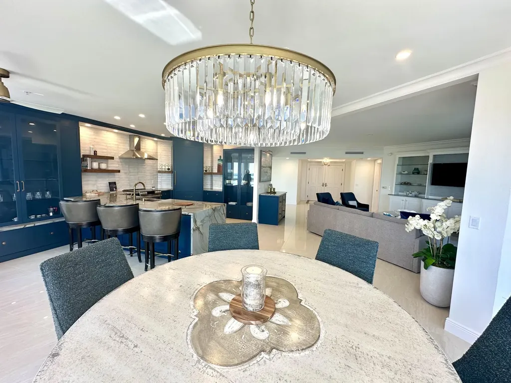 1060 Borghese Lane Naples FL 34114