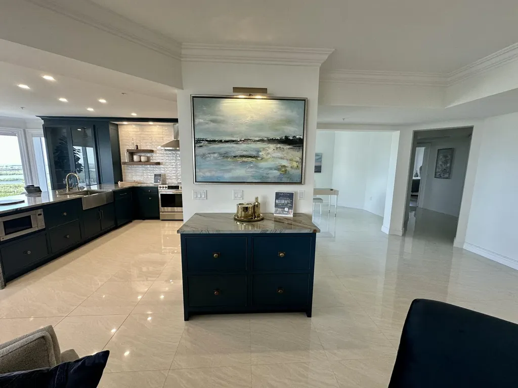 1060 Borghese Lane Naples FL 34114