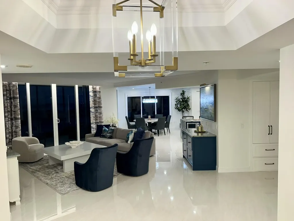 1060 Borghese Lane Naples FL 34114