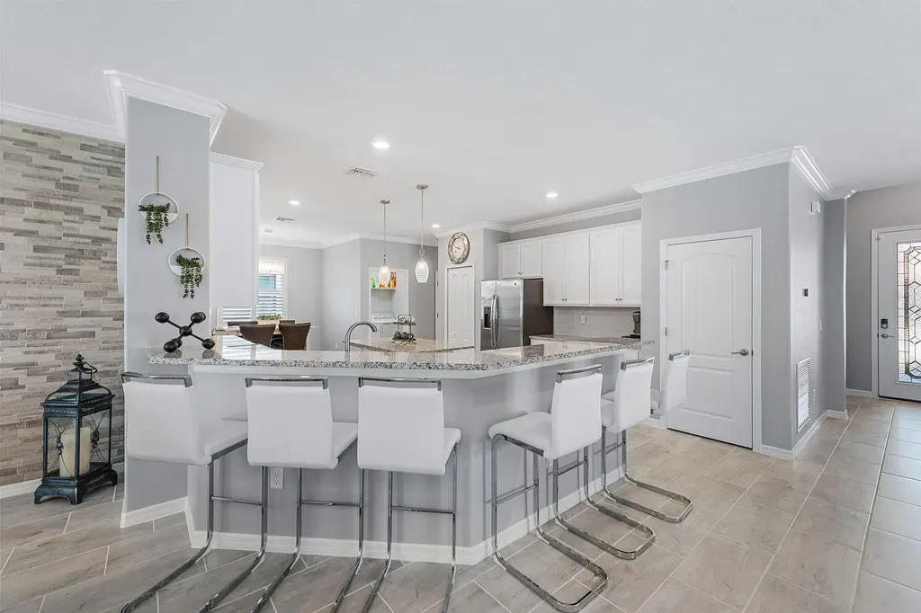 9381 Glenforest Drive Naples FL 34120