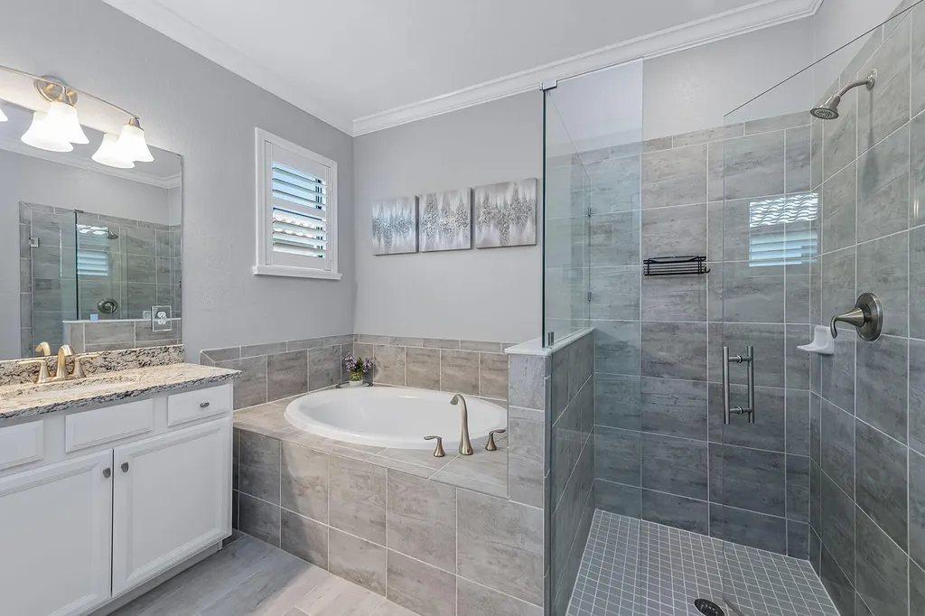 9381 Glenforest Drive Naples FL 34120