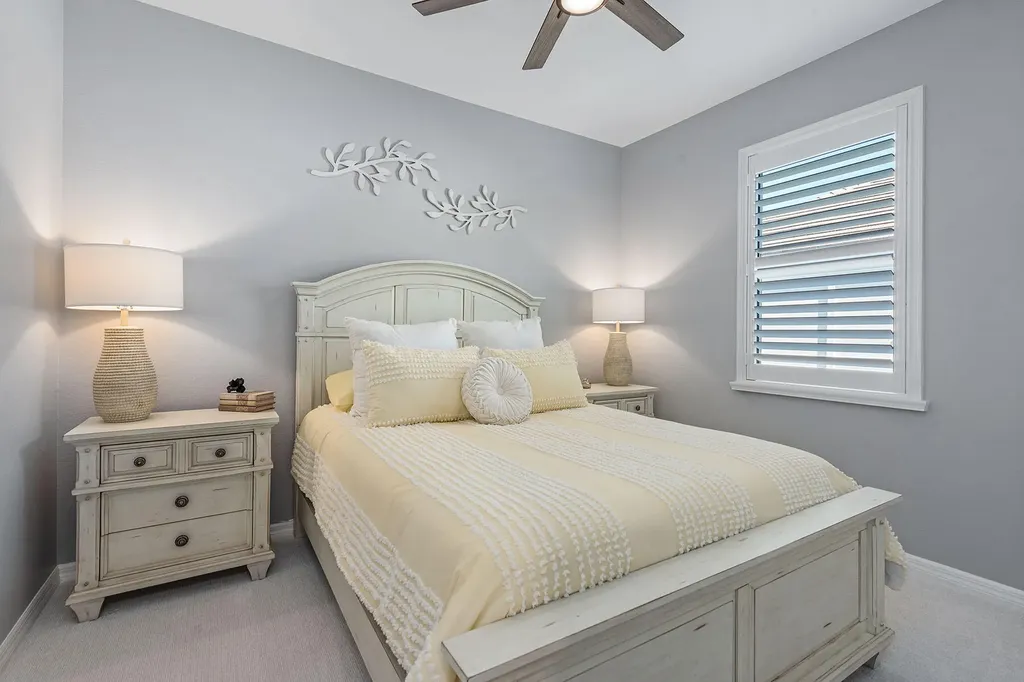 9381 Glenforest Drive Naples FL 34120