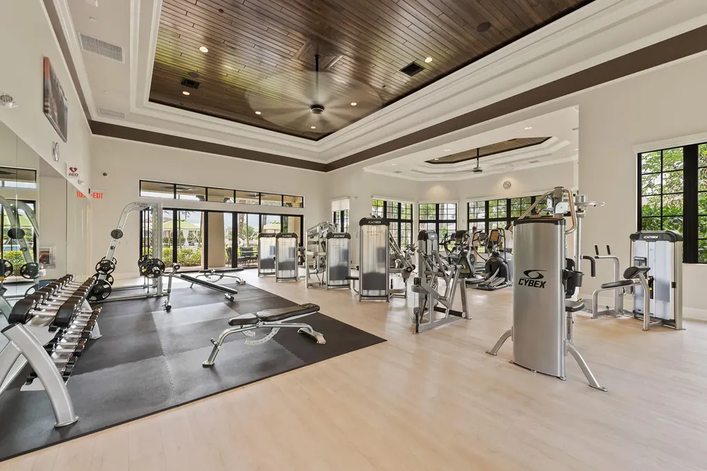 9381 Glenforest Drive Naples FL 34120